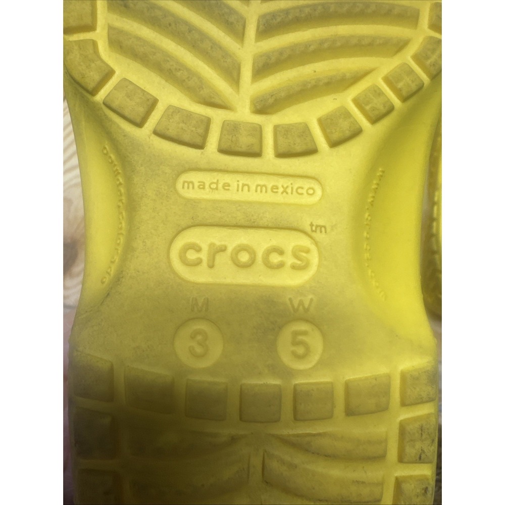 Crocs Yellow Clogs Women's 5 SpongeBob Jibbitz‎ Pins Slip-On Comfort Shoes - Picture 8 of 11